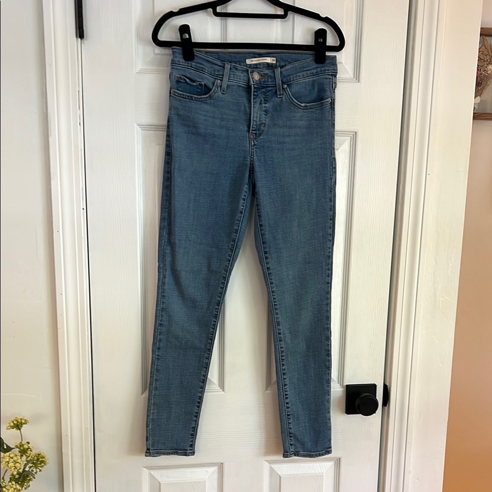 Women's Levi’s Blue Jeans